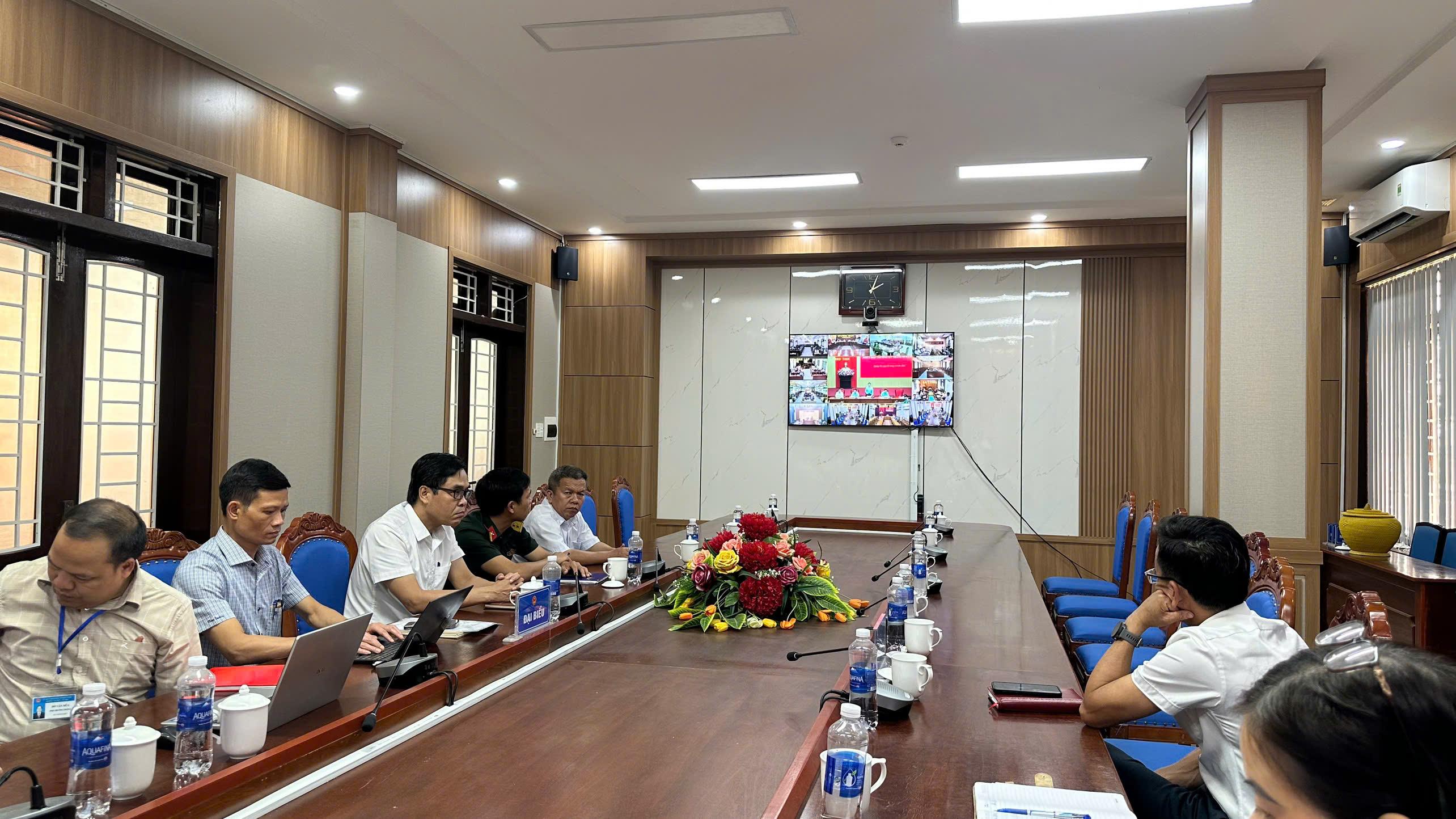Thường trực Đảng ủy Khe Sanh làm về tiến độ các hoạt động “Theo dấu chân 100 năm Cà phê Khe Sanh”